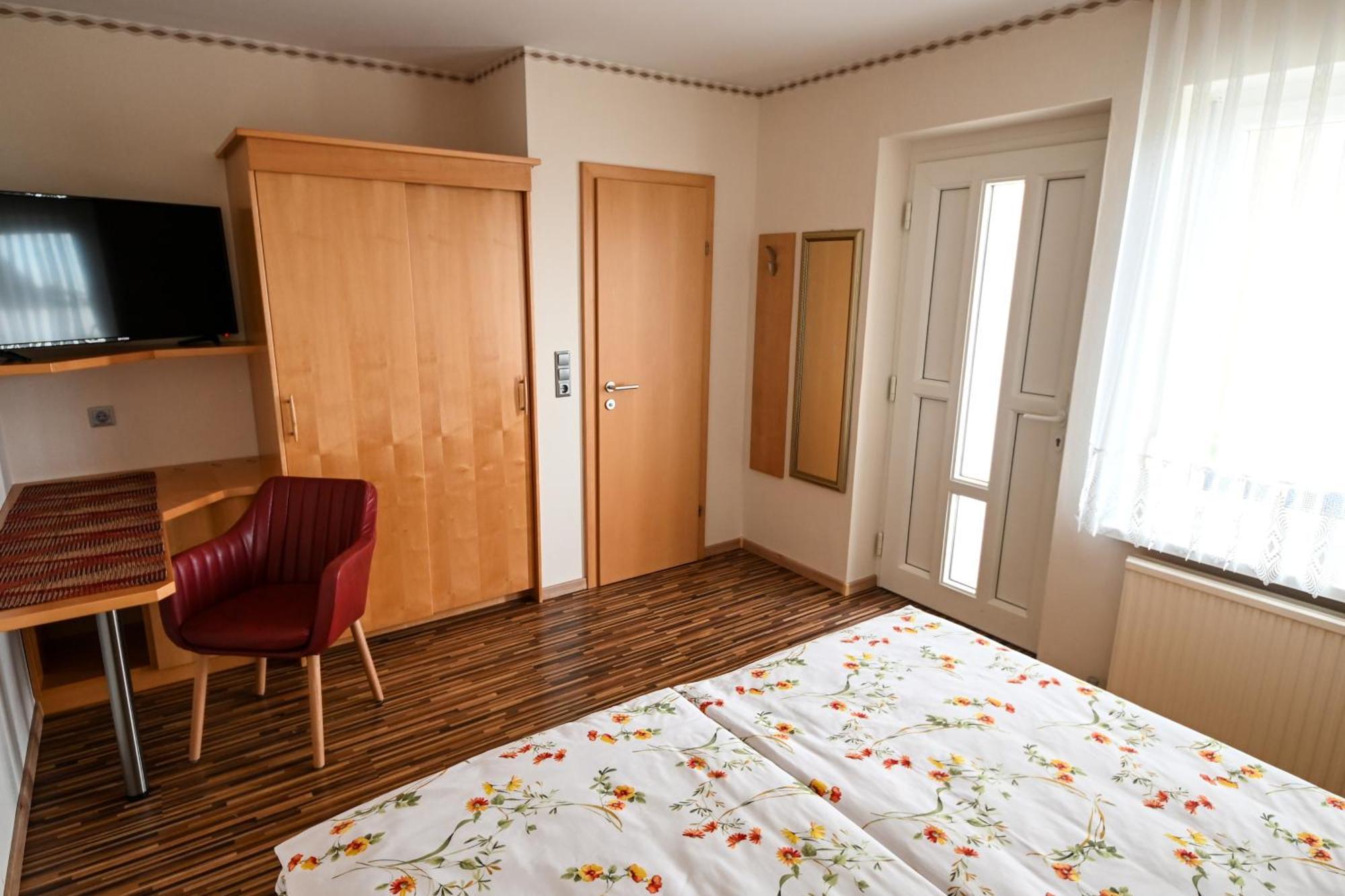 Gaestehaus Zum See Illmic Kültér fotó